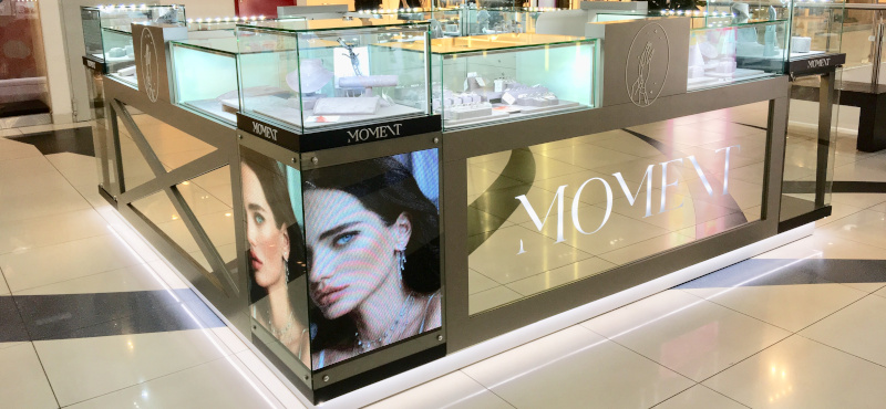 Приглашаем всех любителей украшений в новый магазин MOMENT jewelry!