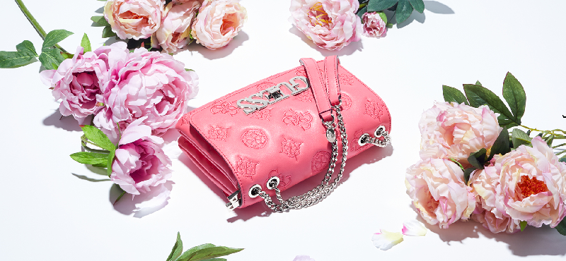 Новая коллекция GUESS