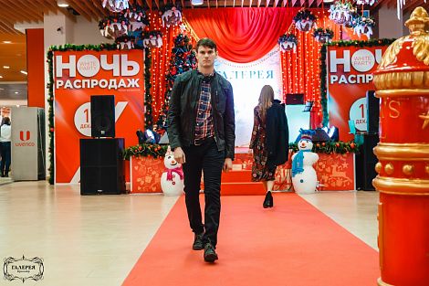Фотоотчет с ночи распродаж 17.12.2016
